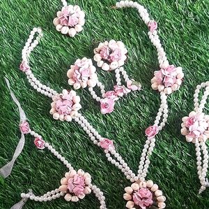 Handmade floral and pearl jewellery